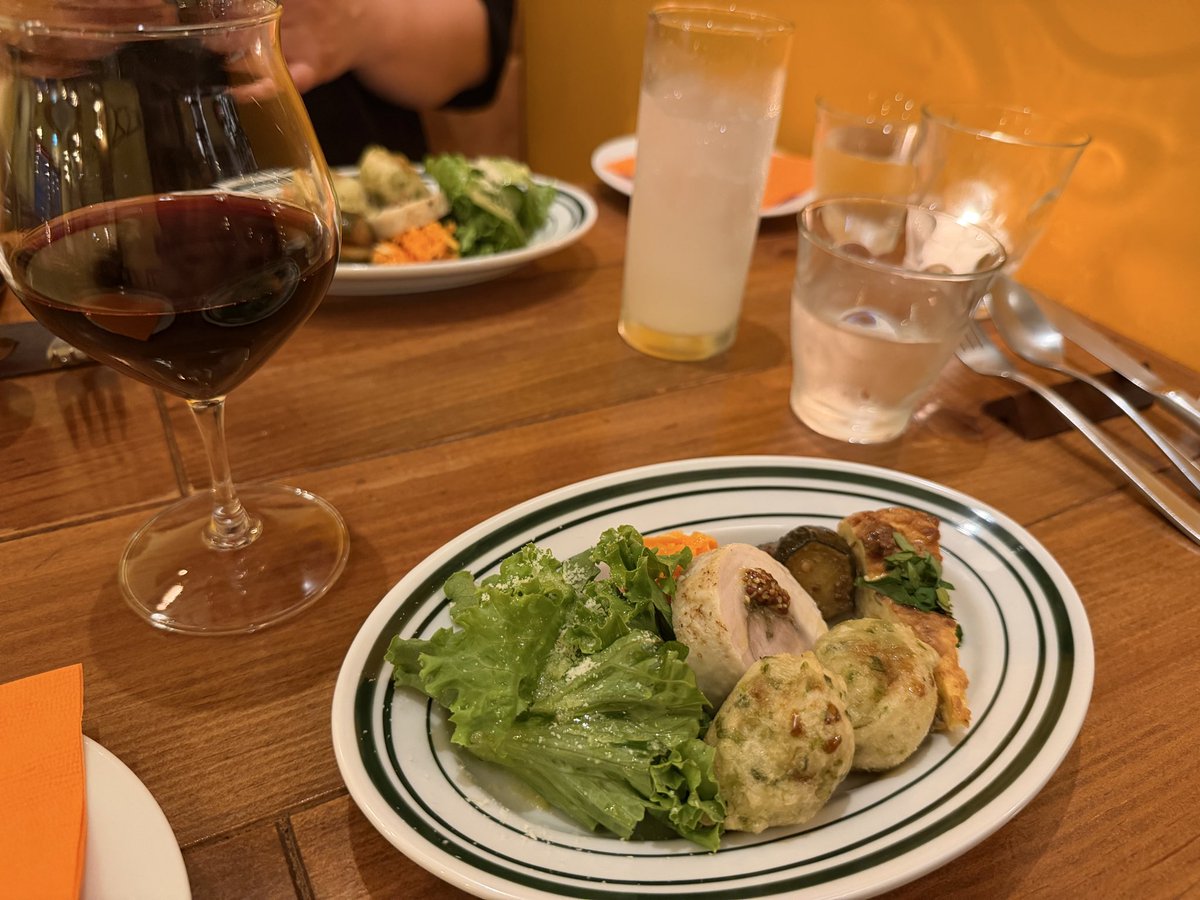 NEROSUKE_JP's tweet photo. ハッピーアワー🍷
#神楽坂 https://t.co/lzIcwJa9E2