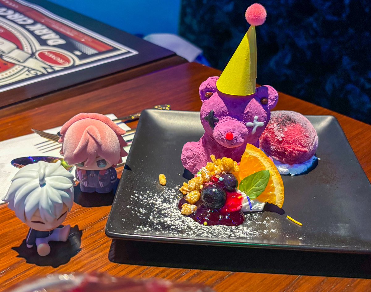 CloverLion's tweet photo. 初めましての推し活仲間と推し活🦇 https://t.co/2BHjLnXTb5