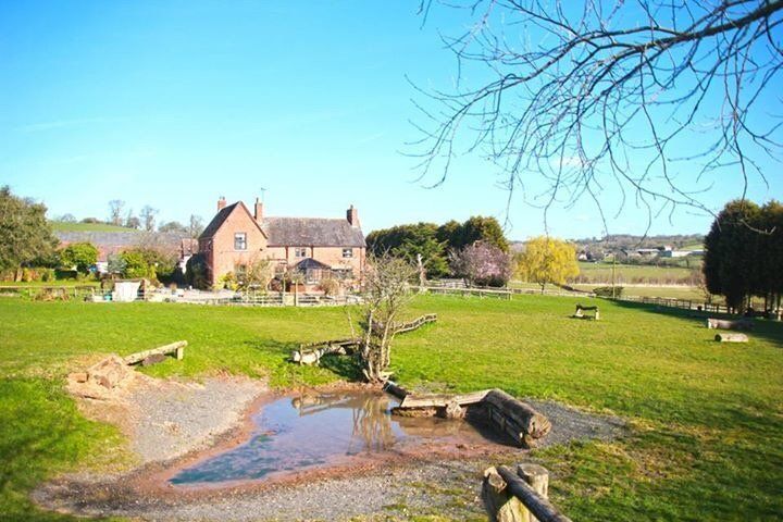 WeAcceptPets's tweet photo. πΏπ‘ A Warm Welcome Awaits at Alcott Farm π‘πΏ
Alcott Farm offers comfortable country house accommodation with spacious en-suite bedrooms, excellent facilities and safe on-site parking.
Accepts πΆ π΄
https://t.co/hO8VlhbOKl
#AlcottFarm #CountryHouse #BandB #CountrysideEscape https://t.co/E7174HWqyP
