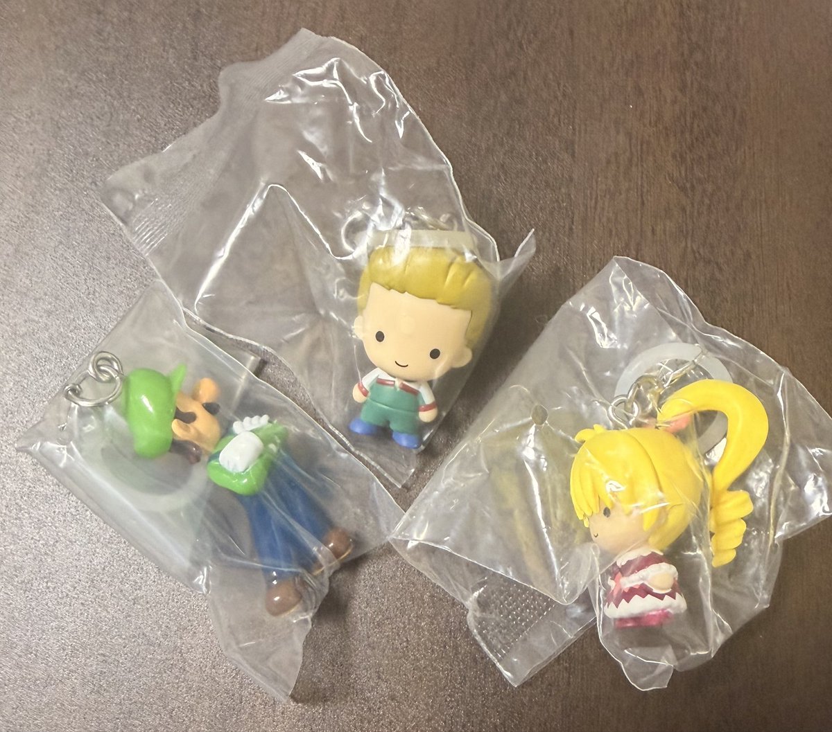 aeeq_ss's tweet photo. めじるし買取させてください
アニメ系 ディズニー系メインで幅広く買取させて貰えると助かります🙏
新作 過去作 関わらず未所持買い取らせてください🙇たくさんまとめて買取ります‼️
定価➕送料で買取させていただける方
お願いします🙌
残り3つしかありませんが交換でも可👌
1枚目は所持めじるしです https://t.co/9LjQZDrfyO