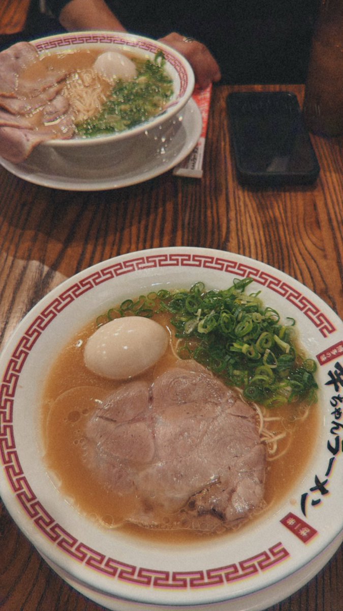 Noir_Alice06's tweet photo. 幸ちゃんラーメンの味と麺の細さ
あたしだぁ〜い好きザマス！
24時間営業だったらいいのに🥹 https://t.co/T4581Be4Hg