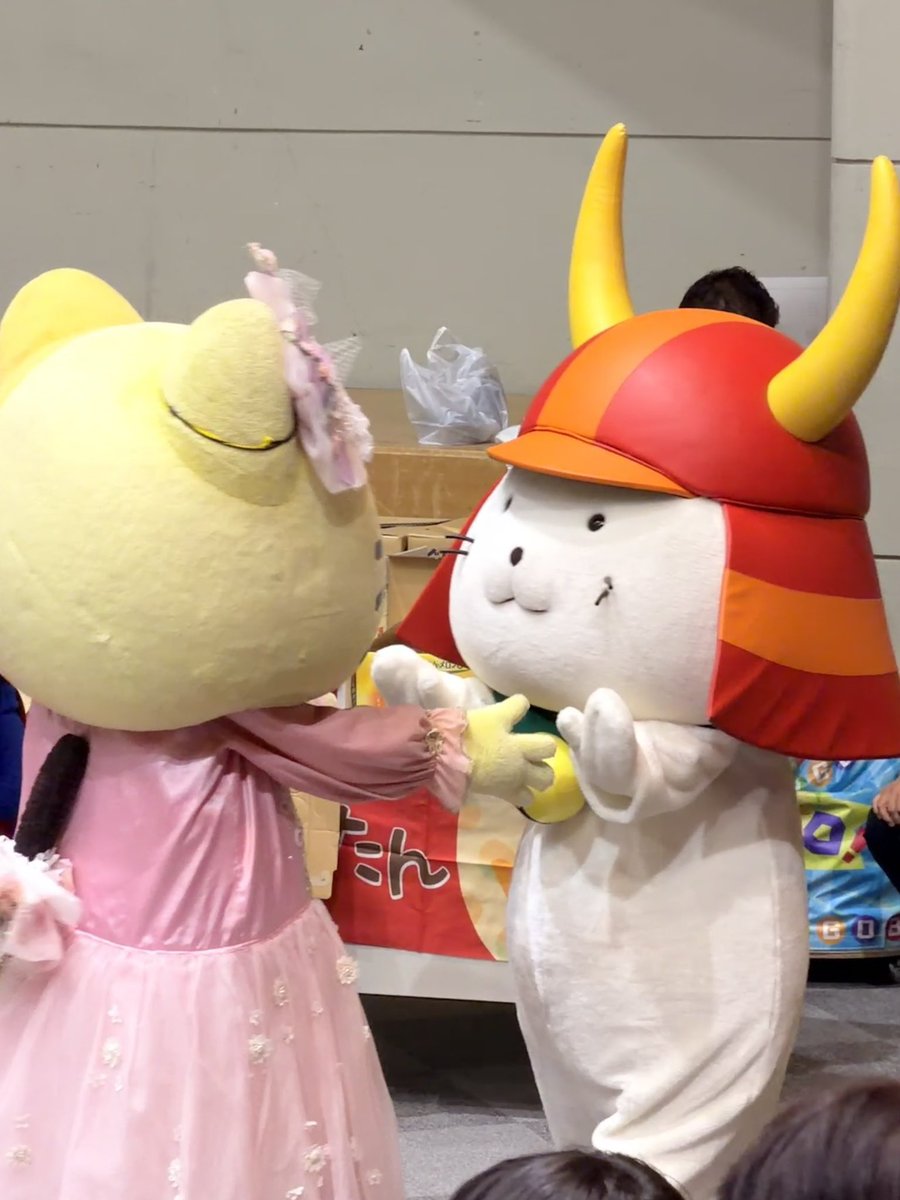 mikkeichi's tweet photo. #ひこにゃん
いつも、かわいくて💖優しいにゃん
エスコートしてもらったにゃん💖
ありがとうにゃん⁽⁽(ฅ⌯˃̵ ᴗ ˂̵⌯)੭ु⁾⁾ https://t.co/nwTrnK8sM2