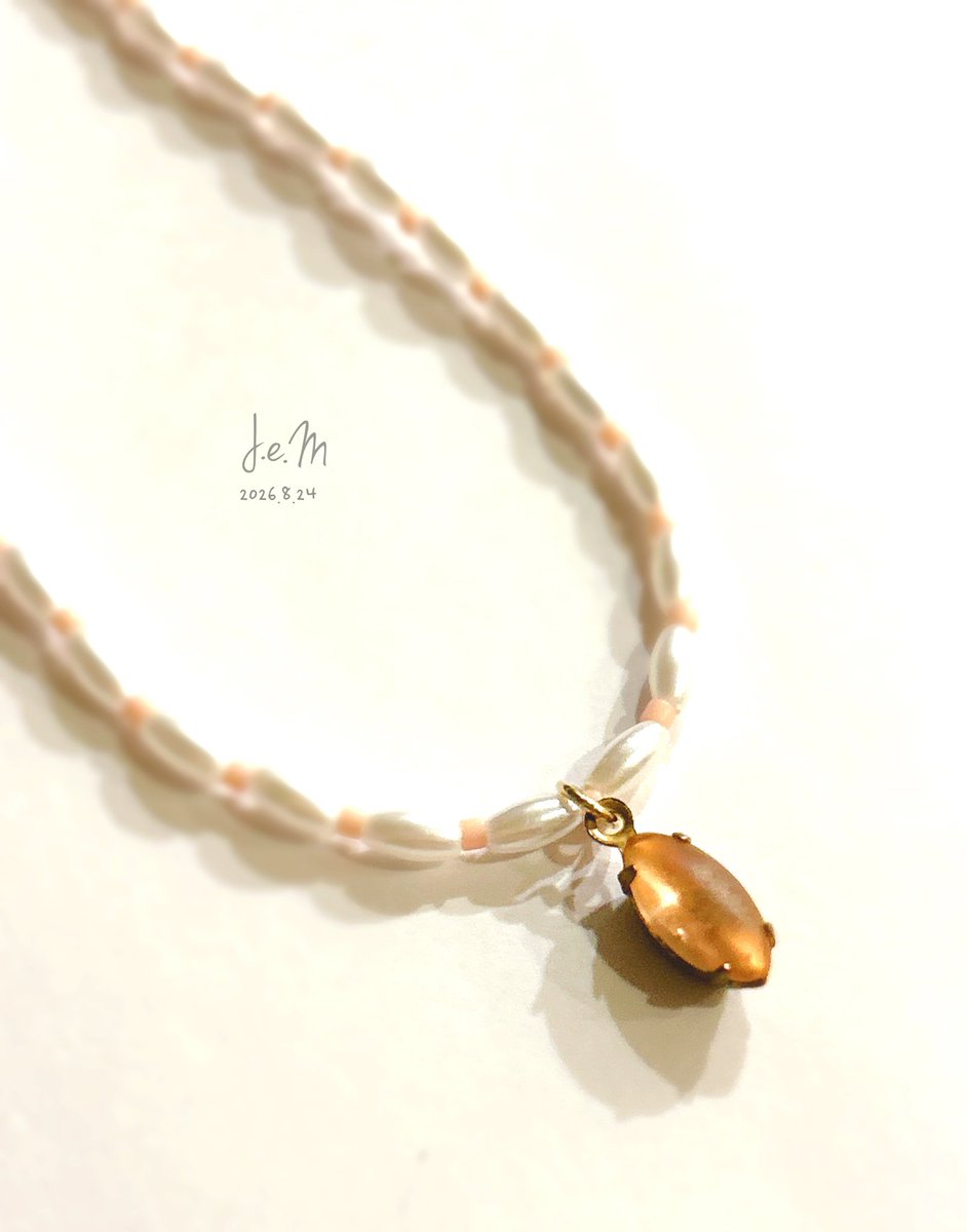 JeM_cafe's tweet photo. ✽.｡.:*beaded choker necklace✽.｡.:*
パールで極小ビーズをサンドして、ヴィテージのセッティングと石でガーリーピンクなネックレス💕
#ビーズアクセサリー #ハンドメイドアクセサリー https://t.co/rlW5lZ7VUu