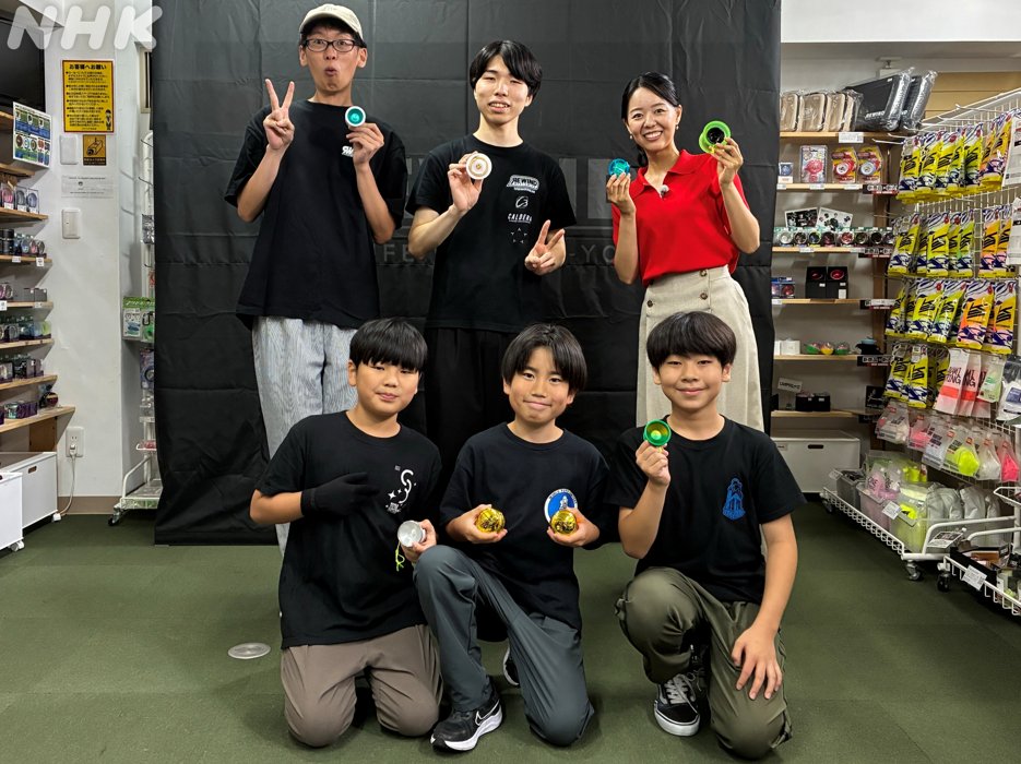 nhk_newsoon's tweet photo. ／
世界チャンピオンに弟子入り
ヨーヨーの“スゴ技”に挑戦
＼

道上美璃���す

練習時間はたった３時間
無理難題かと思われましたが
なんとか…！

技の完成度が上がるにつれ
どんどん楽しくなりました

世界をめざして練習に励む
子どもたちの技も必見です🪀

👇見逃し
https://t.co/W2kIzZUiFA https://t.co/VAakAAXSq7