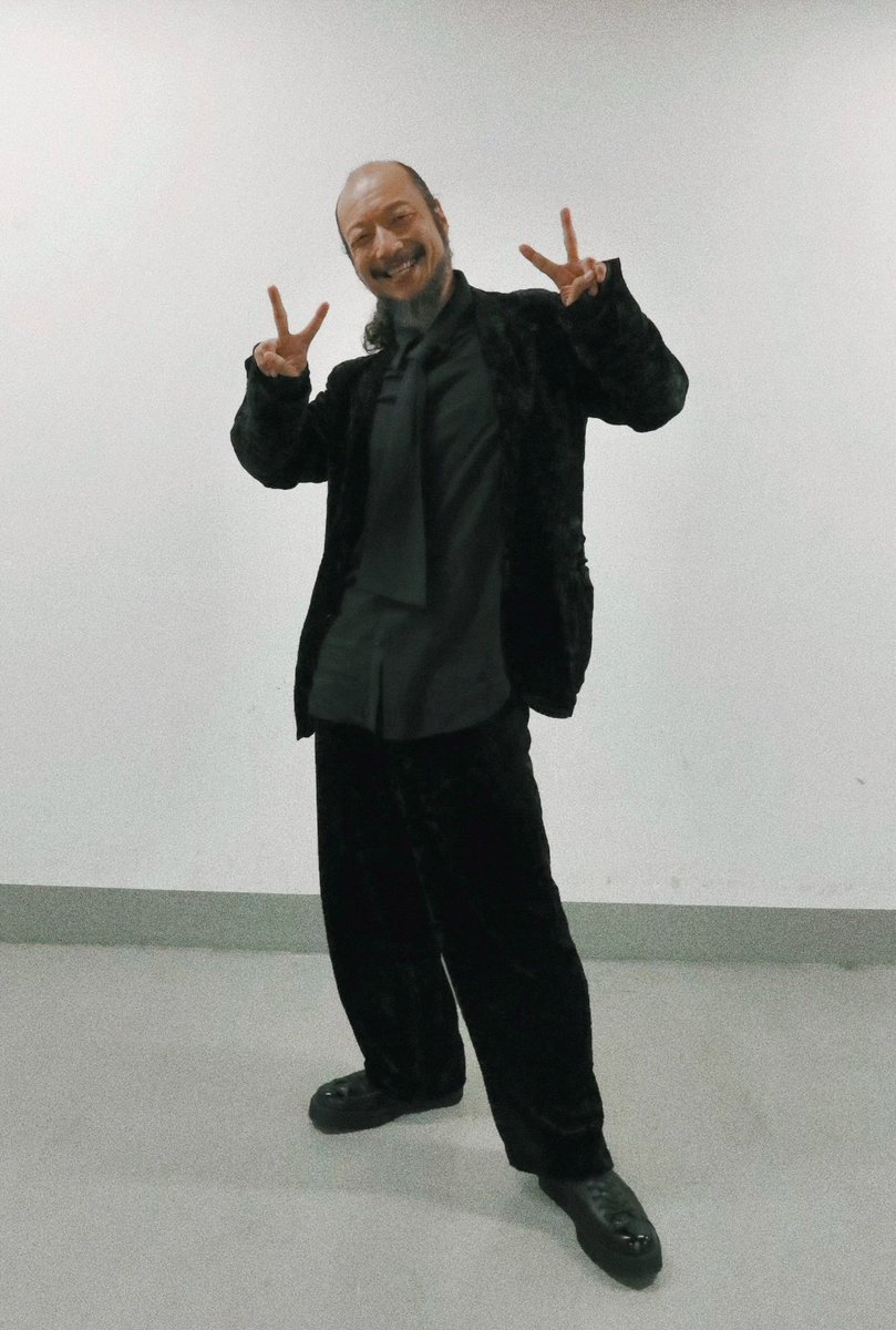 k_h3021's tweet photo. 『VIVANT PREMIUM SUMMER PARTY🌻』
&amp;『悪役《大》会議室😈』
みなさま、ありがとうございました！！！
圧巻の光景でした🥹✨
#VIVANT
#悪役会議室

#Ysformen
#YohjiYamamotoPOURHOMME https://t.co/7w69t5vgT0