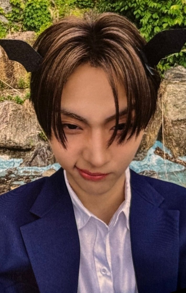 19wons's tweet photo. sangwon unbreakable: 少年beast  showcase photocard + postcard the horns are sooo cute 😭🖤 https://t.co/LqWG24iE4g
