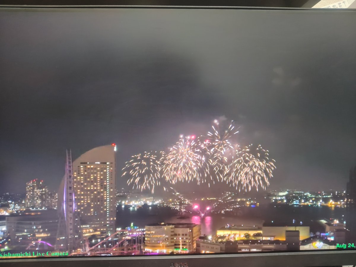 keima7777's tweet photo. お家でライブ観てます https://t.co/fF7j344hYk