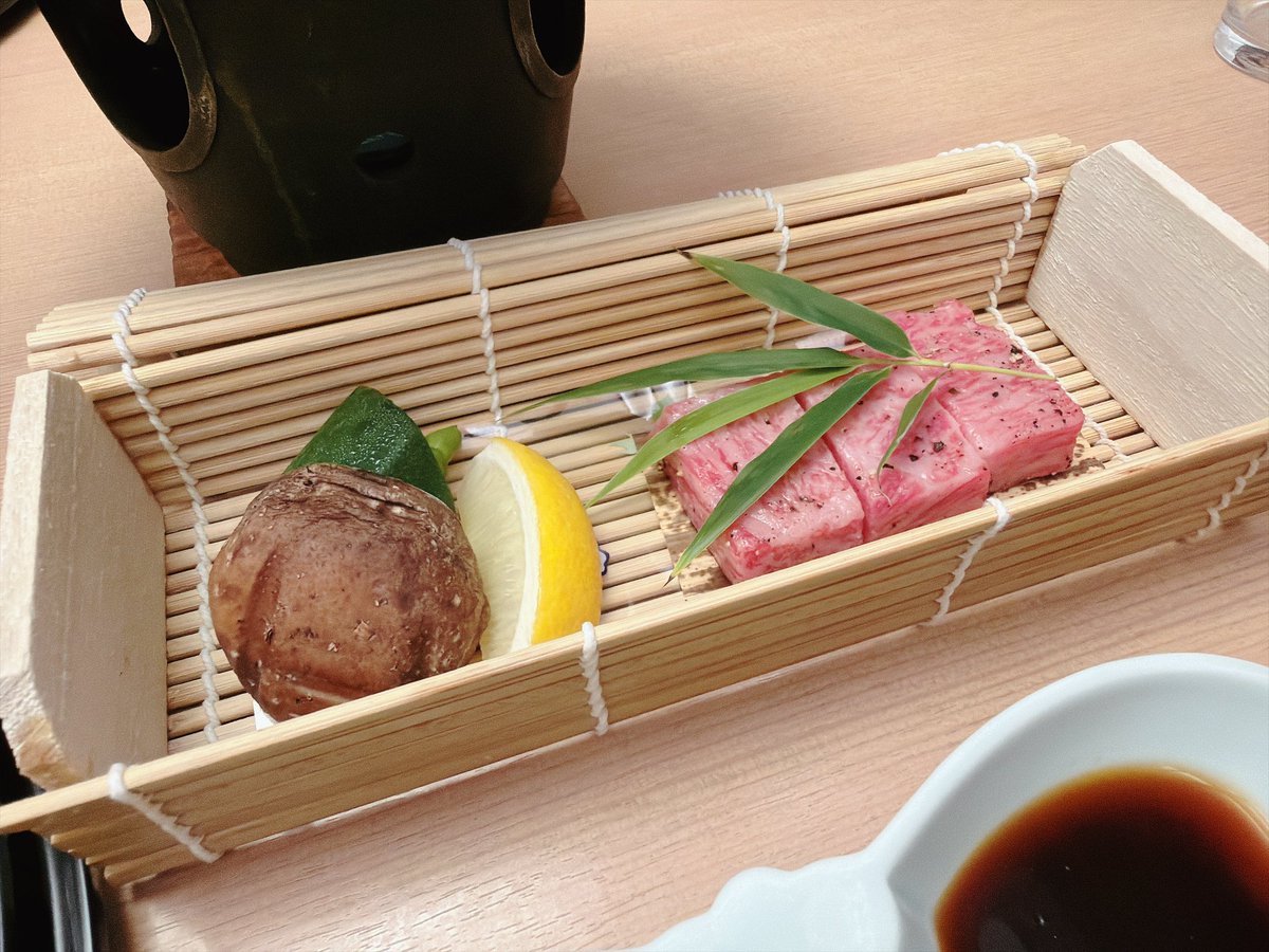 kanan0909's tweet photo. 現在、腹パンすぎて死にそうでござる(贅沢な悩み https://t.co/IVgROPDvBg