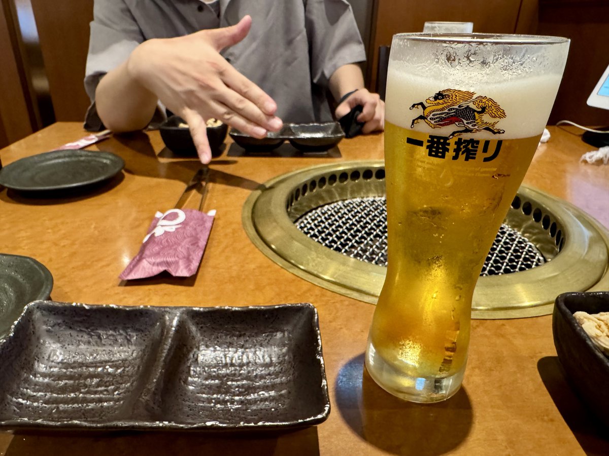 tarako_0420's tweet photo. ありがとう大阪またくるぜ！そして再び東京へフォールド！弟と焼肉でカンパーイ( ^ ^ )/□ https://t.co/ERU0FamdOc