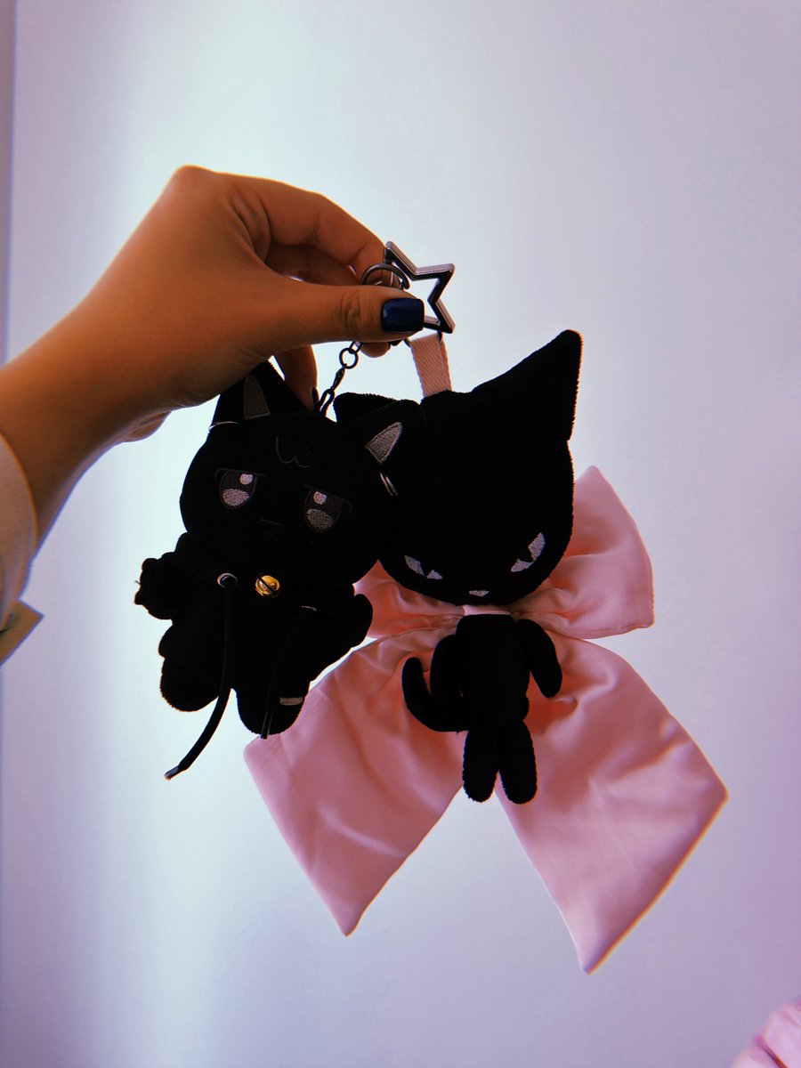 SidDebaaaser's tweet photo. Столиця змінила тебе, Уйоняню 

#aniteez #wooyonyang #에이티즈 https://t.co/SMj7A5q7XA