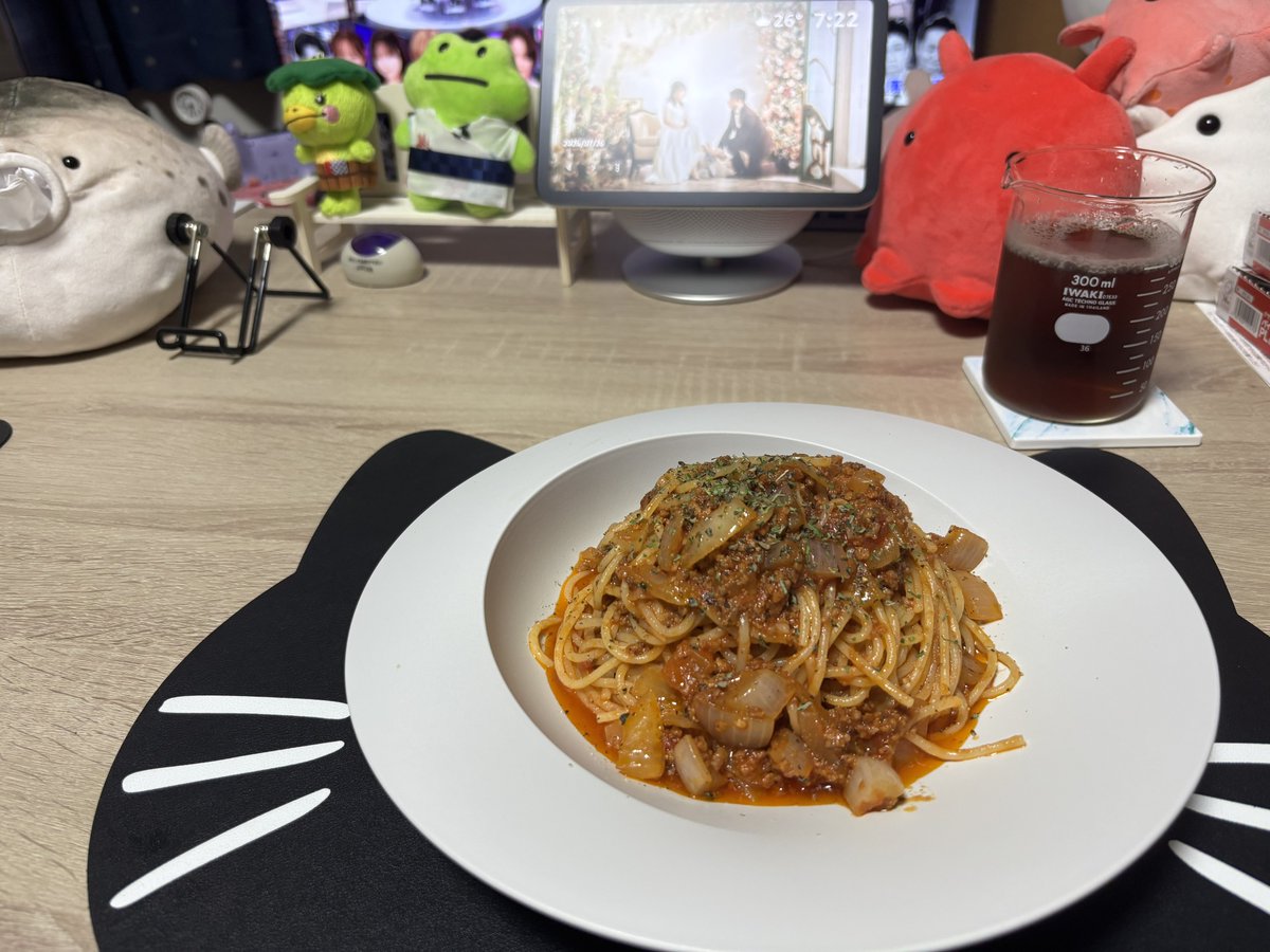 99Restaurant99's tweet photo. 本日の九十九食堂は、
ミートソースパスタ(˘ω˘)
久々に九十九さんがミートソース作ったな(˘ω˘)

#おうちごはん
#九十九食堂
#晩御飯 https://t.co/t21SVoEc6Y