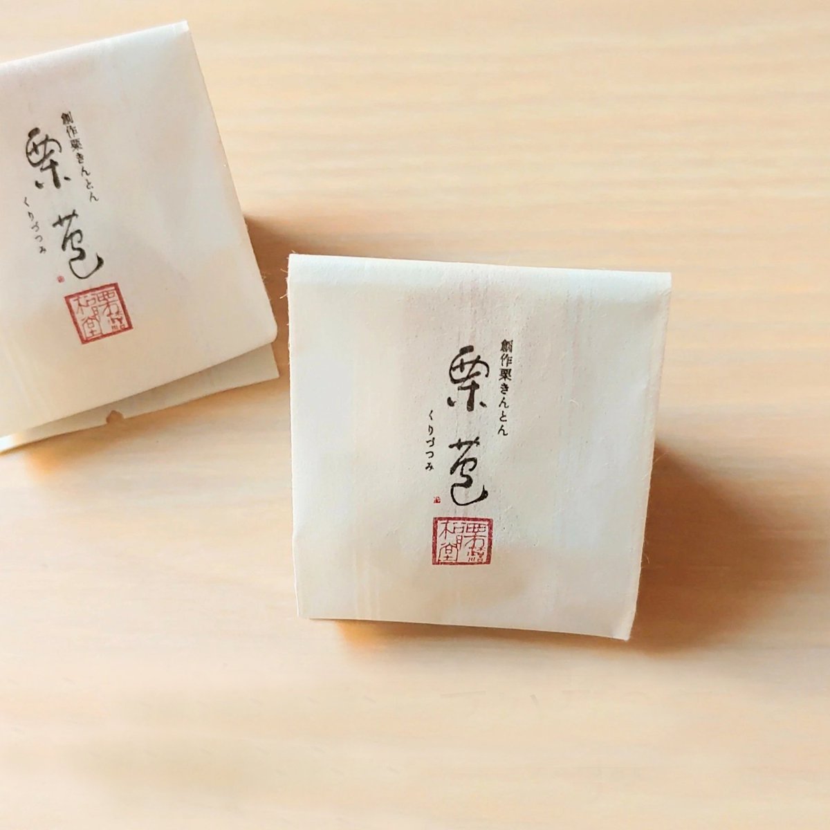 ito_umauma's tweet photo. 着付けの先生に持って行ったら、「涼しさを残して、秋を先取りで粋ねー」って褒められた私のこの時期とっておきのごますり手土産‼ https://t.co/L4XtuECFeL