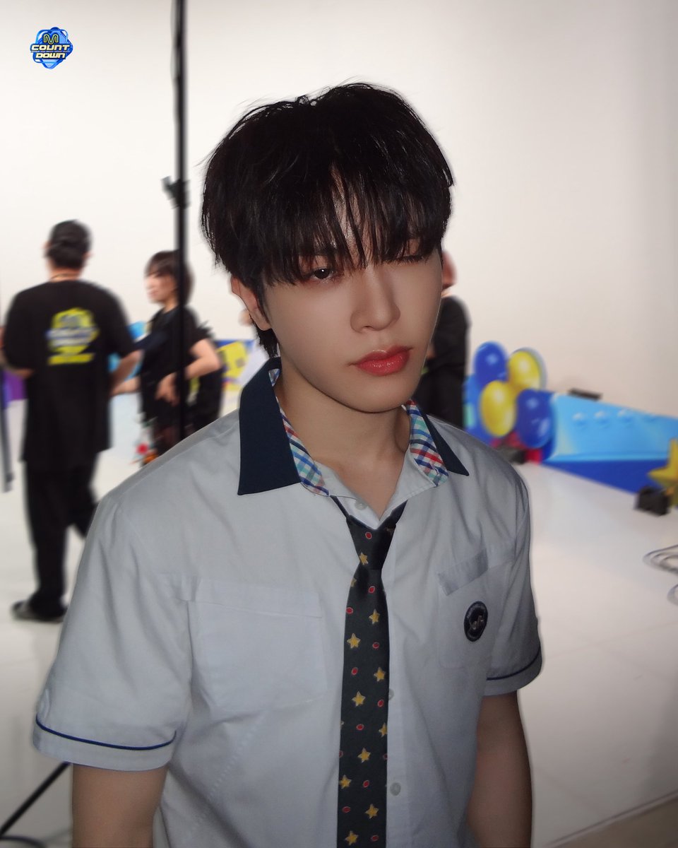 MnetMcountdown's tweet photo. #MCOUNTDOWN #엠카운트다운
#소정환 #SOJUNGHWAN #TREASURE https://t.co/VZAdcdutFI
