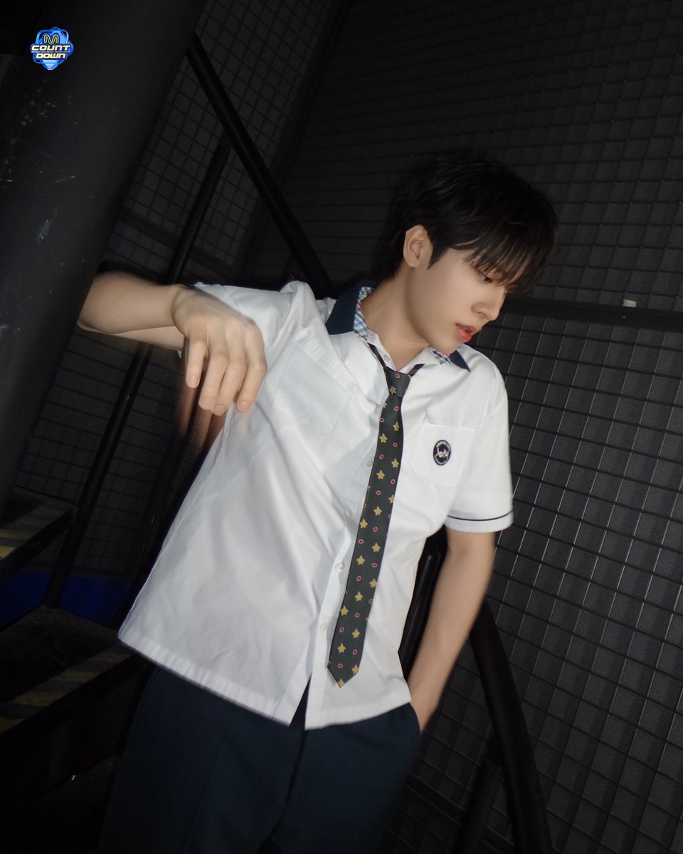 MnetMcountdown's tweet photo. #MCOUNTDOWN #엠카운트다운
#소정환 #SOJUNGHWAN #TREASURE https://t.co/bXmLopn6sG