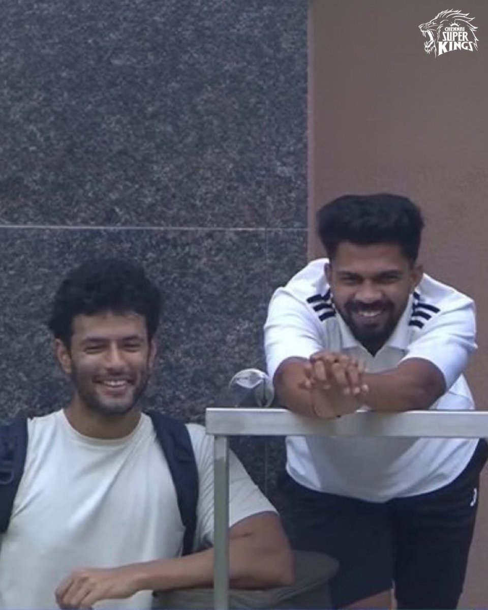 RutuFanTrends's tweet photo. Chennai boy’s in Bangalore 👀🥳💛
#DuleepTrophy2026

#RuturajGaikwad 
 📸 : JIO HOTSTAR https://t.co/J98UqKvglH