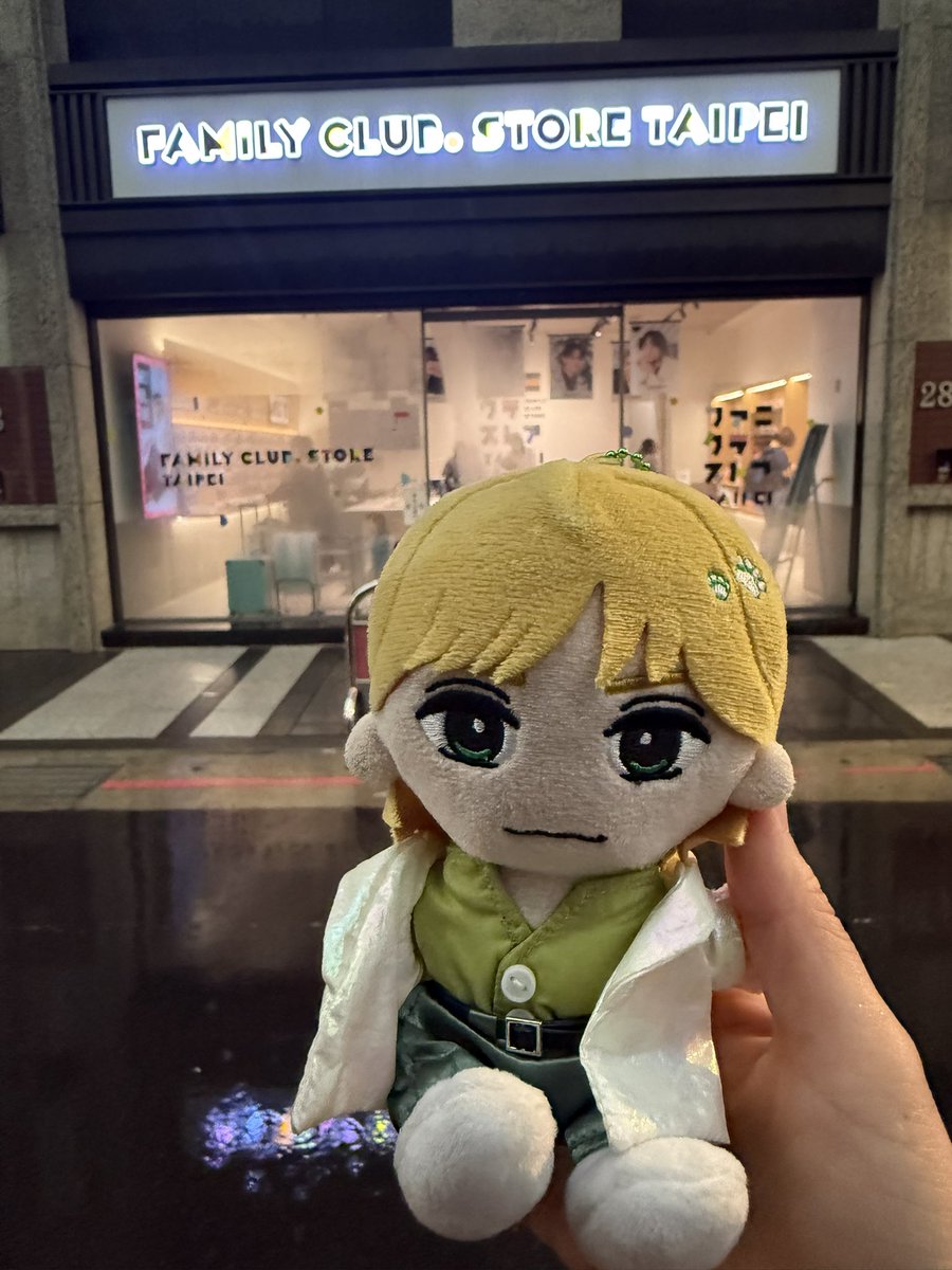yumenosandayo's tweet photo. 前乗りしてファミクラ台北行ってきましたが、まさかの中村海人くん、うみんちゅ、うみくん💚売り切れてもてガーンってなったやつ😤ともだちが買えて良かった😄 https://t.co/uT9aqlTkIY