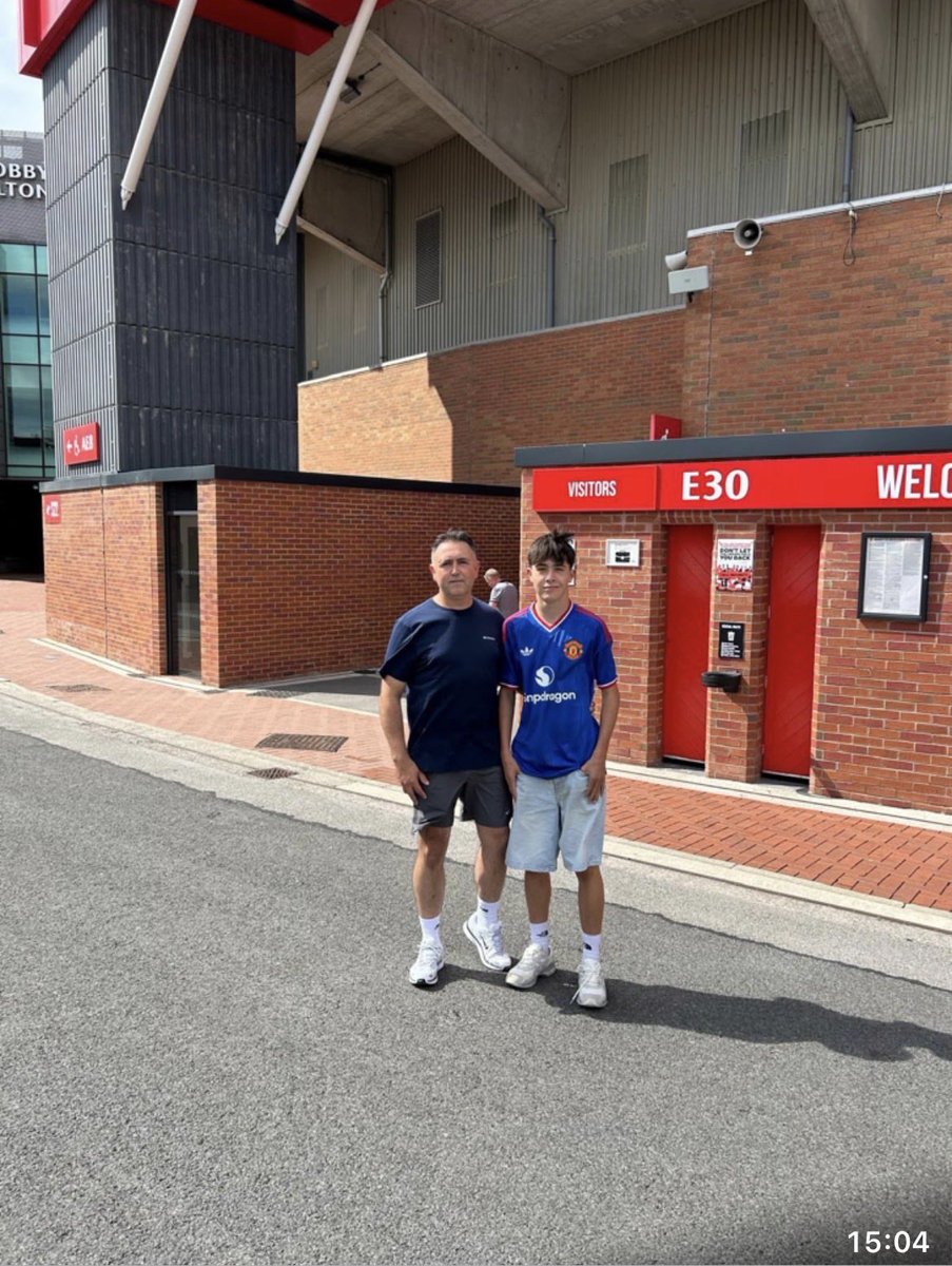 BrianNi26672301's tweet photo. Old Trafford 1993,2011, 2026 🙂 https://t.co/bMV8IW7ank