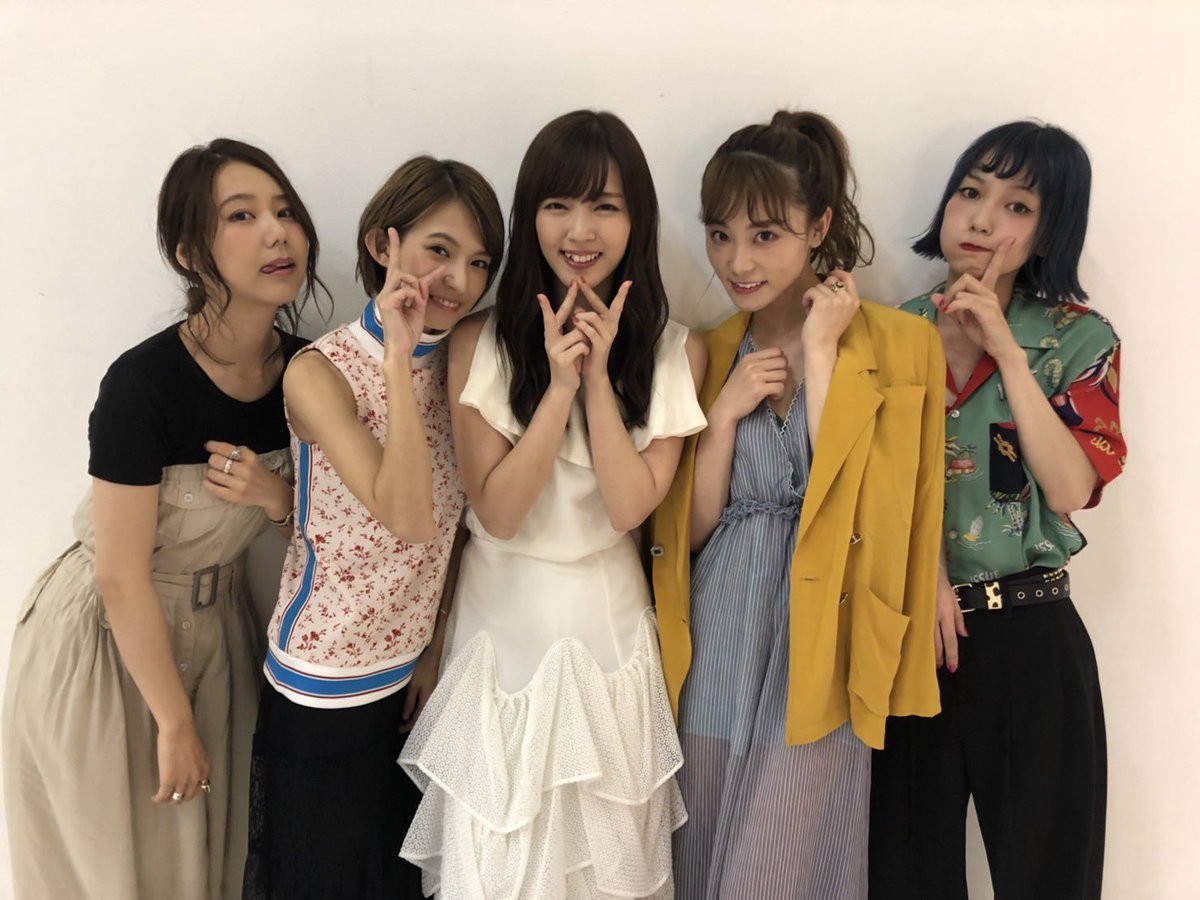 airimania's tweet photo. SCANDALさん。私の大切で大好きなお姉様方☺️❤️‍🔥
ソロになる前、そしてなってからも。
世界一長いガールズバンド活動期間の記録。
ずっとずっとかっこいいです。
来年の夏まで、たくさん追うぞ！！♡
そしていただいた「STORY」大切に歌い続けます💞
らぶです！！！！！！ https://t.co/1A7JQadNDd