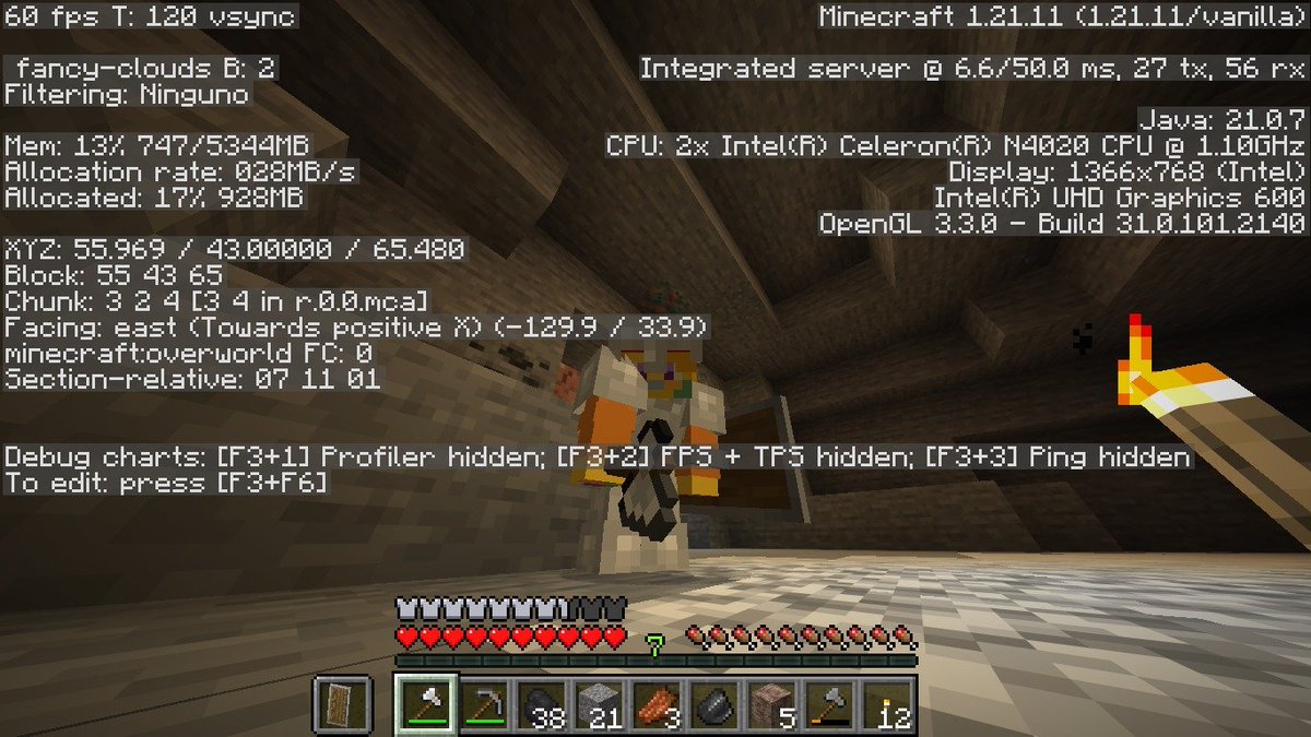 LUZERACA's tweet photo. Dia 1 jugando Minecraft hasta dejar de procrastinar y comprarme el juego. https://t.co/h7sPY15hM1