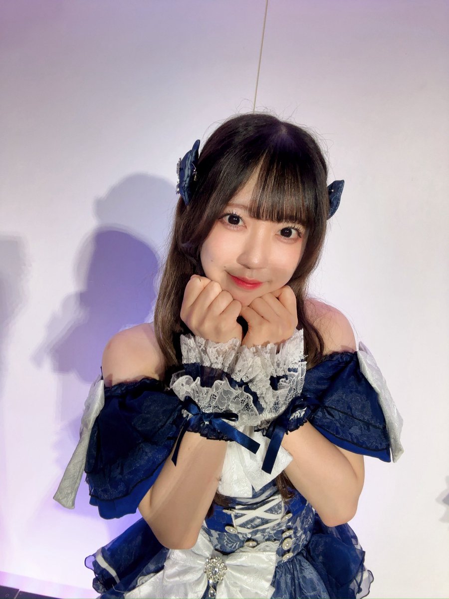 aijou_Iroha's tweet photo. 2周年ワンマンありがとうございました😭
いろはの好きな人達にも会えて嬉しかった😭
白ペンラをこんなにこの会場で見られたのは初めてだし、このJ-SQUAREで2周年を迎えられたことがとても嬉しかったです！
3年目もどんどん下剋上していきます！
下剋上宣言！
またね https://t.co/HpC3rxcFjs