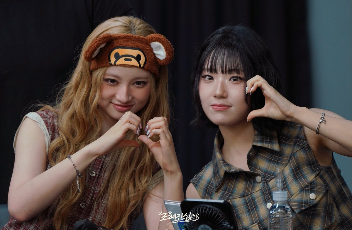 HBD_OBD's tweet photo. 260823 위드뮤 팬사인회

혜진이와 배광배

#OBD #OURBIRTHDAY
#아워벌스데이
#조혜진 #베이비 #배광배 https://t.co/8gU0Cn97nR