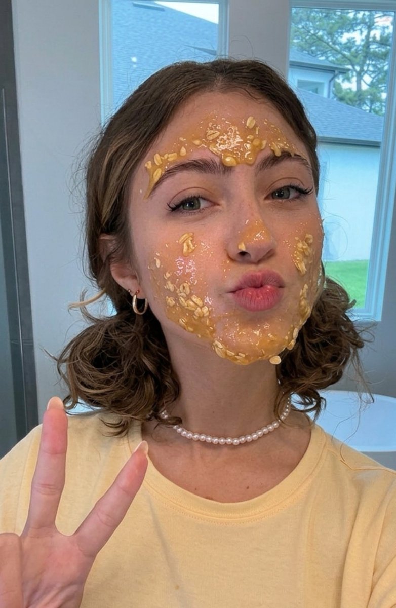 JasonBallsp6rx's tweet photo. Wanna Crunchy NUT my balls all over her perfect face 🥵😵‍💫 #wankchat #goon #pervert #wank #cum #nut https://t.co/0Rn7Hi1SNR