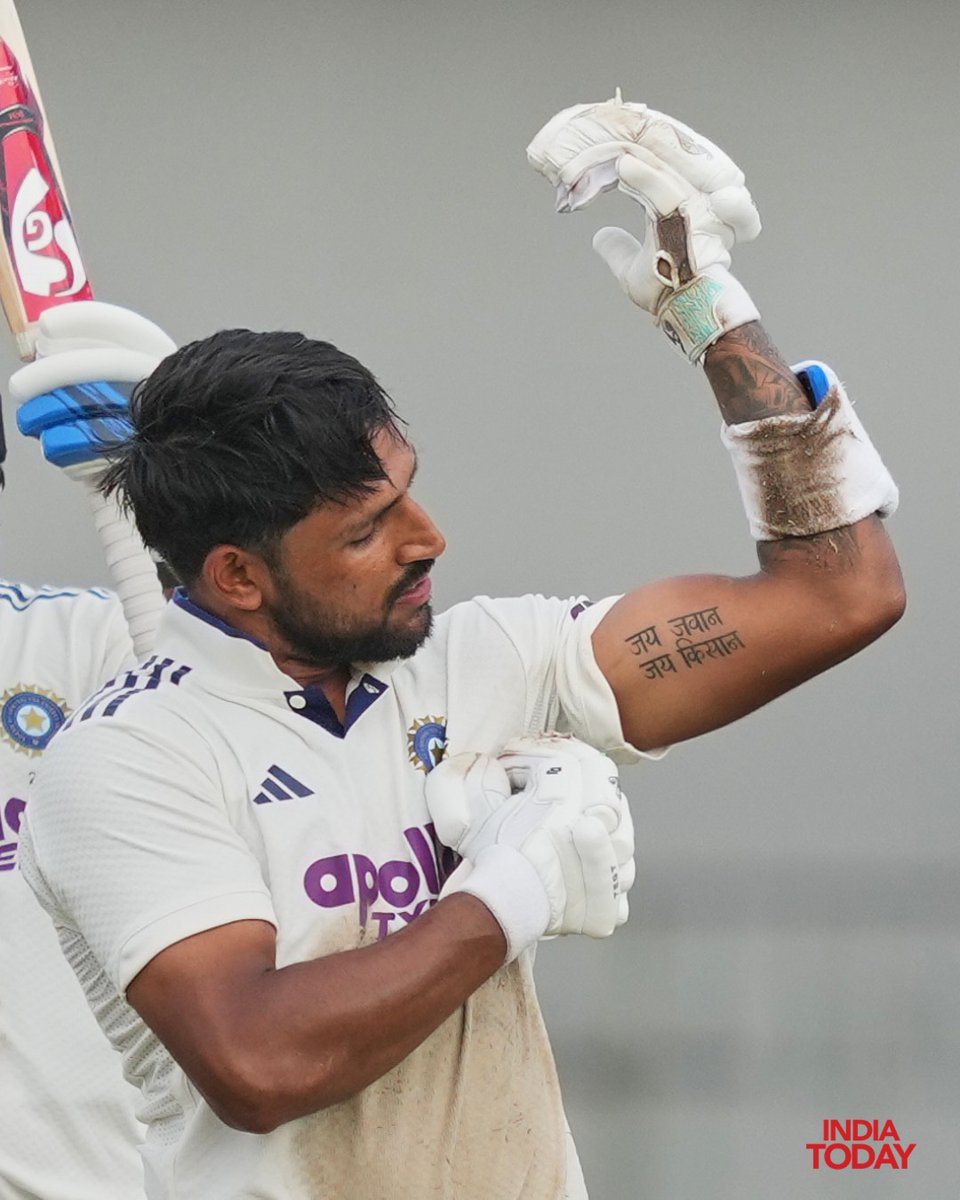 IndiaToday's tweet photo. India wicketkeeper-batter Dhruv Jurel celebrated his century against Sri Lanka in the second Test by proudly displaying his bicep tattoo that reads, ‘Jai Jawaan, Jai Kisaan’.

Jurel revealed the special significance behind the gesture, saying, “My grandfather was a farmer and my father, a soldier.” He reached his century off 171 balls, helping put India in a strong position.

#DhruvJurel #TeamIndia #JaiJawanJaiKisan #INDvsSL #Cricket