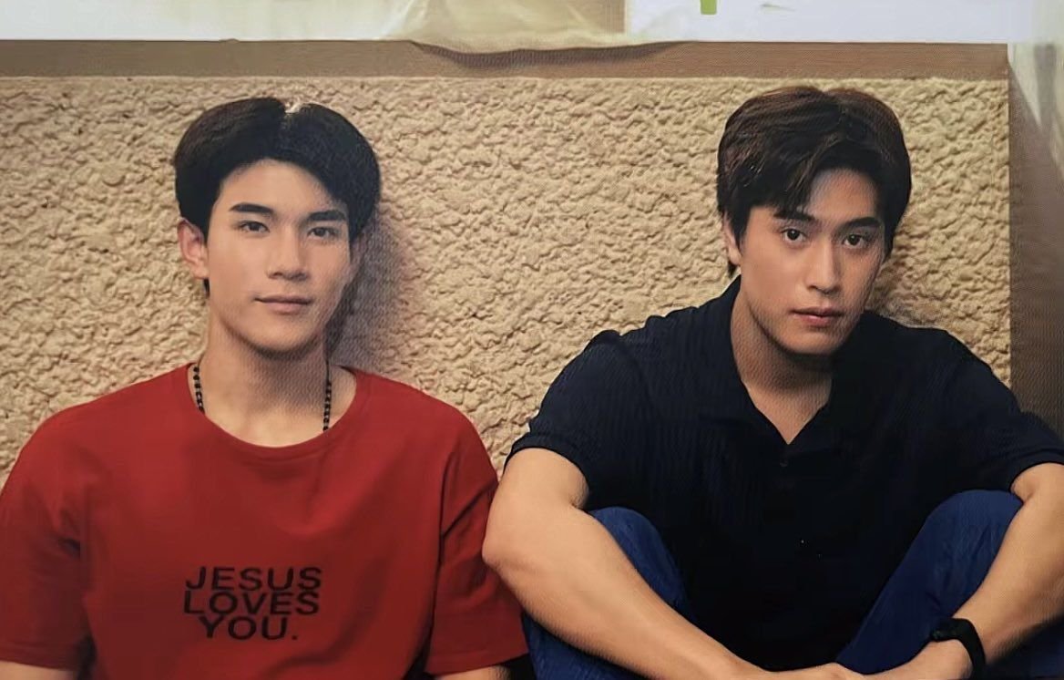 MDMB77's tweet photo. ชอบมากอ่ะ ดูเก่าดี สมัยพ่อ😭😭😭 https://t.co/6sZKtxysHz