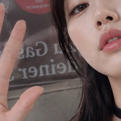gimbom050's tweet photo. 생각보다 성향이 강하니 놀라지 말아주세요💕
꼴리는 뎀좋아해요. 팔하고 뎀주면 거의 답해줘요.
아쉽지만 니맘대로는 할 수 없어요.
발정나면 알아서 해요
이쁘다, 잘한다, 꼴린다, 야하다 칭찬해주세요.
고마워요🥰 https://t.co/hJdJmZ4IZx
