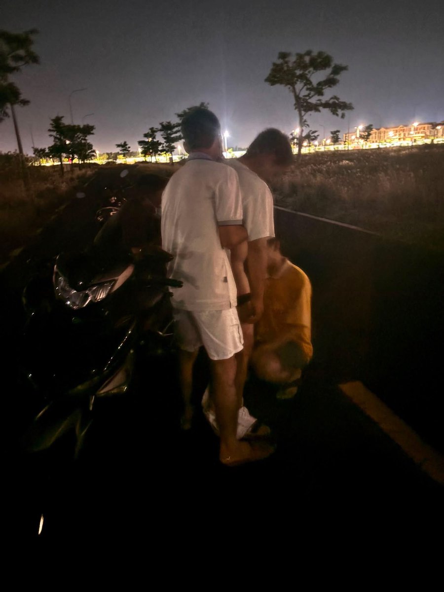 boy9x_haynung's tweet photo. #outdoor #saigon #bucu #bj #gay #traithang #fun https://t.co/NshQQYgz3d