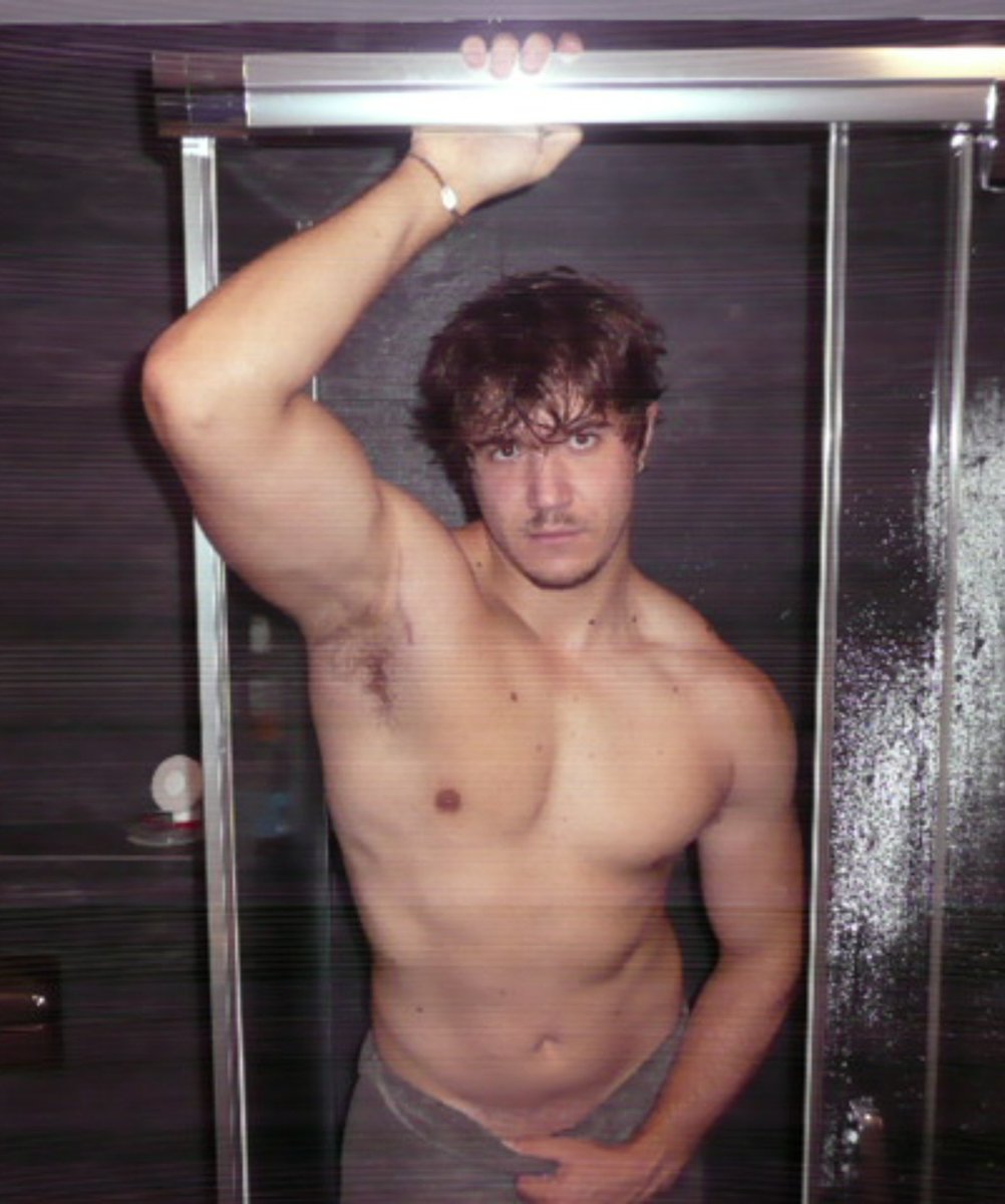 mikelinerrr's tweet photo. Drying up https://t.co/C3WoWB9yQ7