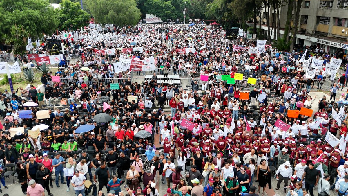 arturoavila_mx's tweet photo. Mientras nosotros reunimos este sábado a más de 20 mil personas en la Alcaldía Cuauhtémoc. 

Ellos mueven un trascendido en el Universal.

El Chiste se cuenta solo. https://t.co/FRF96ZDCES
