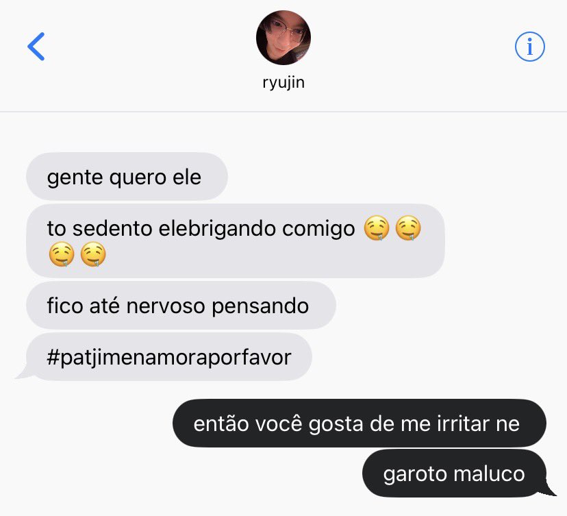 rubyginjj's tweet photo. #ryujinpatji au | mensagem errada 

onde uma relação de ódio em que patji era perturbado pelo representante de classe, ryujin, acaba se perdendo na história ao receber uma mensagem inusitada. https://t.co/Y5AtMaYgXV