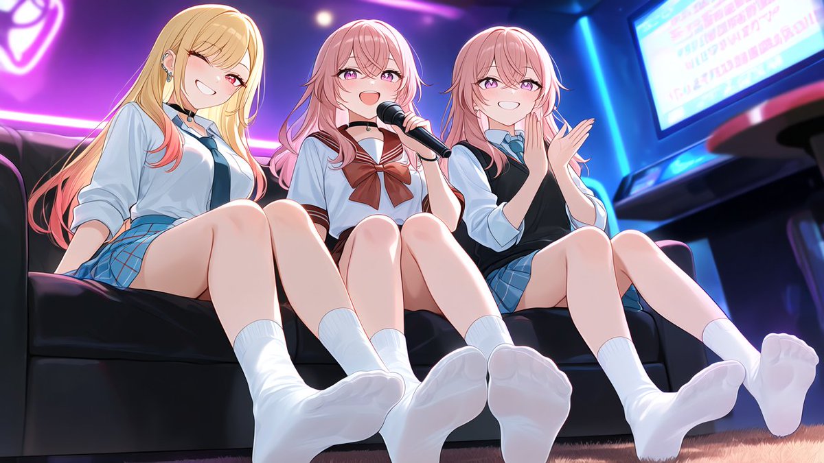 Marvelloxx's tweet photo. Kitagawa Marin with some friends in Karaoke. 

#dressupdarling #kitagawamarin #karaoke #socks #feet #fetish #yuri https://t.co/Rp3ML5pt0M