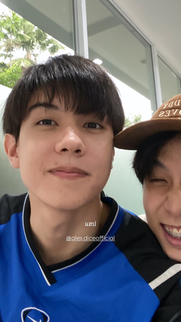 JISANG_FAMILY's tweet photo. ✿ IG STORY UPDATE 🦭
🗓️: 24.08.26
❥ IG : @ jisang.diceofficial
แฮป
HBD 23 ALEX BUCKLAND
#ALEXbuckland #HappyALEXbucklandDAY
#GrowingWithAlex23rd
#JISANGakira #DICE_SONRAY https://t.co/UWpBj7yeEs