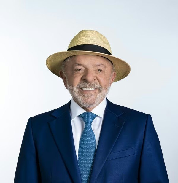 FabioMarceloMa7's tweet photo. 40 dias para nos livrarmos deste traste. https://t.co/pfIH8wU6HV