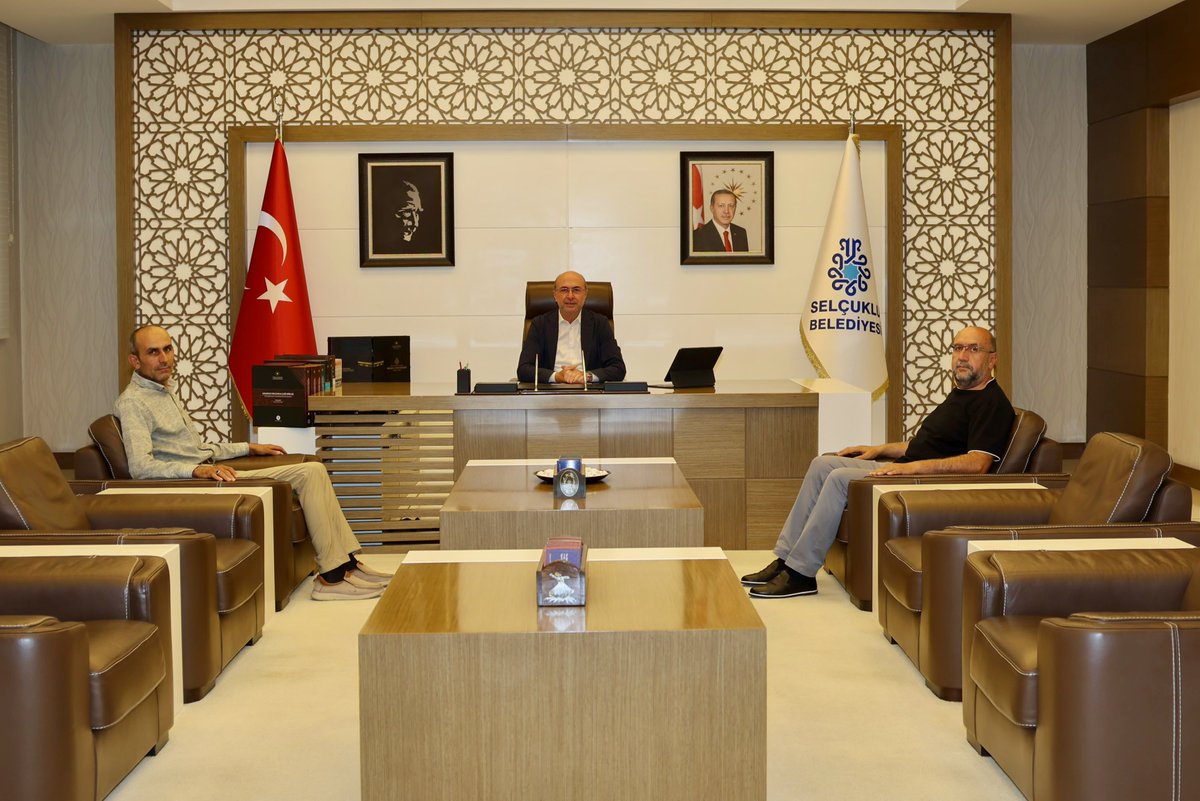 a_pekyatirmaci's tweet photo. Bugün belediyemizde;

• ⁠Selçuklu İlçe Müftülüğü Şube Müdürleri ve Vaizleri’ni,
• Ardıçlı Mahalle Muhtarı İbrahim Karabulut’u,
• Selçuklu Belediyesi Şehit Erkan Kurşun İlkokulu Müdürü Murat Kılıç’ı,
• ⁠Selahaddin Eyyubi Mahallesi Muhtarı Mehmet Elma’yı,
• Hatice - Ercüment Köylübay Kızılay Anaokulu Müdürü Semra Cansu’yu misafir ettik. 

Ziyaretlerinden dolayı değerli misafirlerimize teşekkür ediyorum.