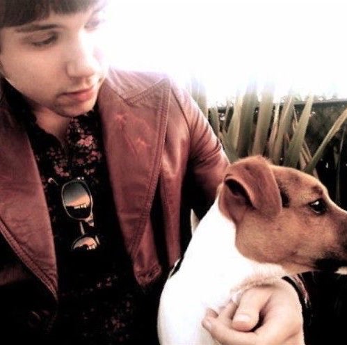 porcelainross's tweet photo. ryan ross with cute animals awww awww https://t.co/4KqU4oI9MK