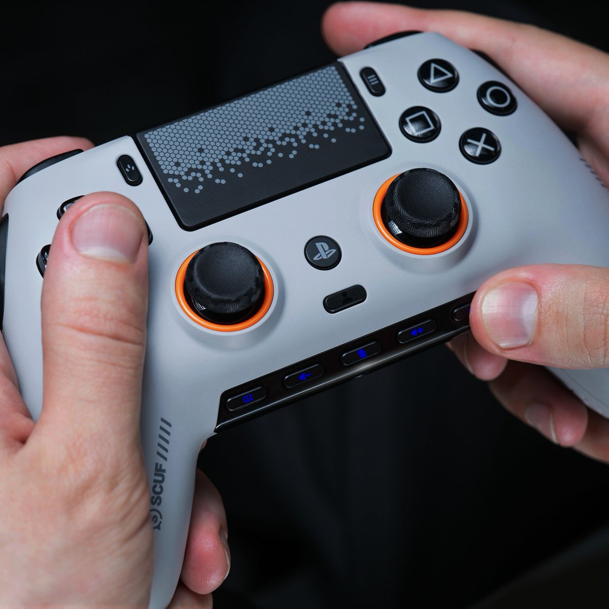 ScufGaming's tweet photo. One of these is calling your name.

🔵 Omega
🟢 Valor
⬛ Envision

Which SCUF is for you? 👀 https://t.co/KKTNBQUqHH