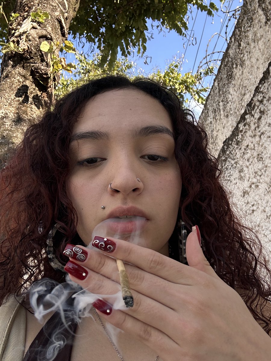 malandragemmmm's tweet photo. 🧘🏻‍♀️ https://t.co/PibBW5M7U2