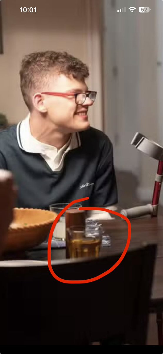 buddieskitchen2's tweet photo. GUYS?!?!? 
IS THAT
IS THAT APPLE JUICE 
IS THAT THEOS APPLE JUICE?!?
BUCKLEY DIAZ FAMILY IS SO BACK HELP https://t.co/BnfxARZIbh