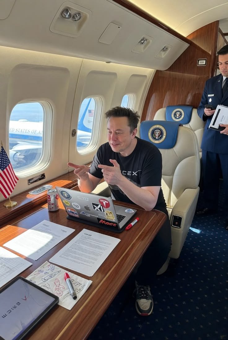 HonestTakesX's tweet photo. Does travel broaden the mind? https://t.co/PTCIj7XQdl