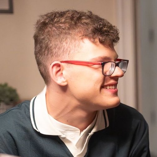 ravibuckleydiaz's tweet photo. CHRISTOPHER’S HAIRCUT LOOKING LIKE OLIVER’S 😭 https://t.co/rWisgK2nvE