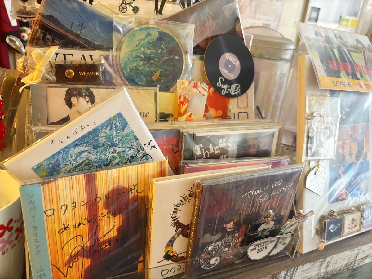 mk37371's tweet photo. 店に💿 飾ってまーす！😊 https://t.co/7VQcO6LiCo