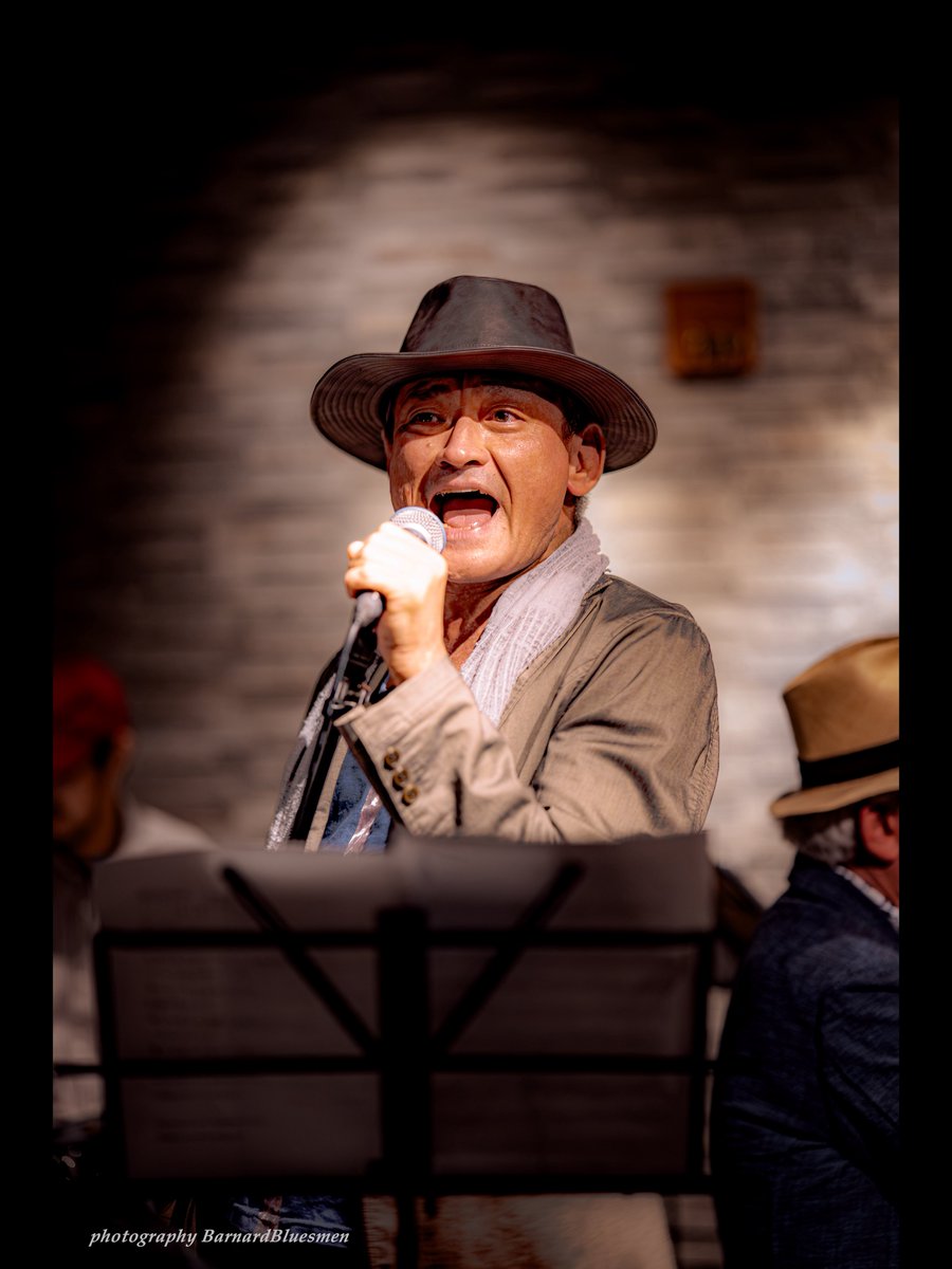 BarnardBluesmen's tweet photo. Musicianの肖像
Guest Vocalist
(Kaku Kobayashi Quartet)
#musicianの肖像
#lumixjapan
#hyfilter
#sigma
#池下わわ
LUMIX DC-S1M2ES
SIGMA 85mm F1.4 DG DN | Art https://t.co/blkoQBfmii