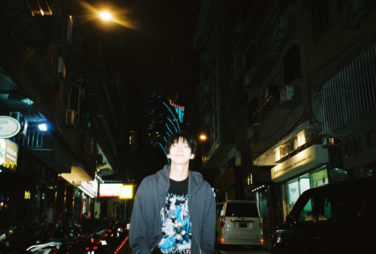 1996ordinary's tweet photo. คบกันไม่ออกสื่อป่ะ https://t.co/OpUDvny29b