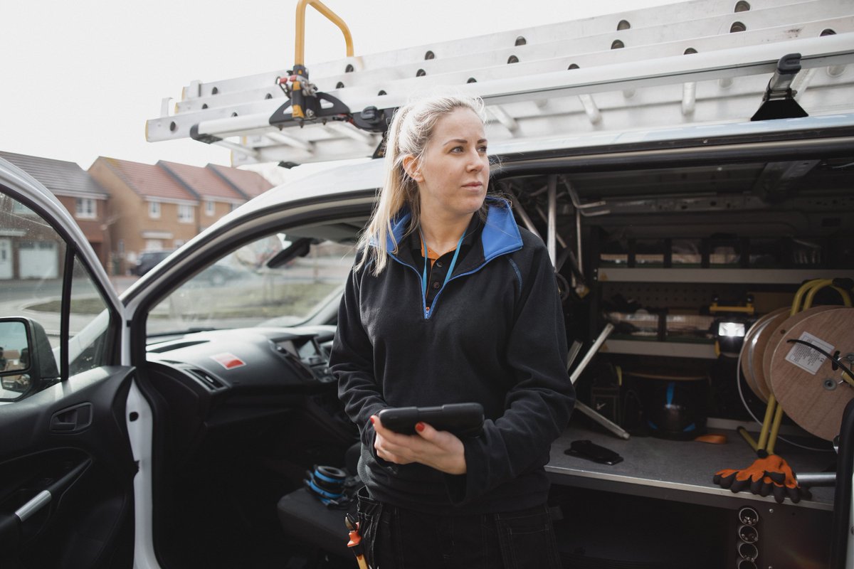 LABMmag's tweet photo. Be One Homes has gone live with @Totalmobile's Field First platform, using its Job Management capability as part of its wider initiative to modernise #housingrepairs and strengthen #frontlineservices across its 19,000 homes.

https://t.co/n8PK0R20VT
#digitaltransformation https://t.co/o1INQiibms