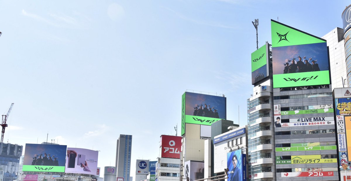 NCT_OFFICIAL_JP's tweet photo. NCT 127 The 7th Album 【BLINGY】

✈️SHIBUYA&amp;OSAKA💚

💿https://t.co/1ZXL2lBtSY
🎧https://t.co/fpqGJwWXvr

#NCT127 #BLINGY
#NCT127_BLINGY
#NCT_10TH_ANNIVERSARY https://t.co/x7SfzEBgay