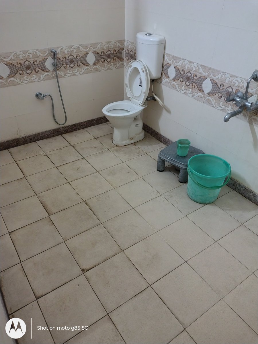 aryadev_kumar's tweet photo. @DRMJaipur_ @RailMinIndia

Respected Sir, 

 The booking staff of Sikar Junction is unaware about the booking process, they take much time to book the room. 
 
And housekeeping is not done, also the washroom area not clean,  

Kindly take a necessary action against the same. https://t.co/yvxUSv9IYb