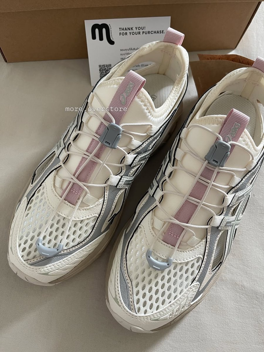 preftyc's tweet photo. ASICS emang definisi sekali liat langsung naksir alias CAKEP BGT TOLONG 😭 https://t.co/3i3XMVPZY3